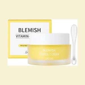RiRe Blemish Vitamin C Cream yellow frosted jar with white lid, spatula and yellow box